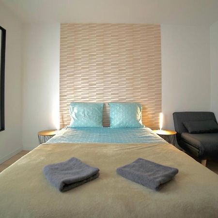 B&B Chez L'Habitant Chambre Privative Sur La Route Des Vins Tv Parking Box Velo Issenheim Exterior photo
